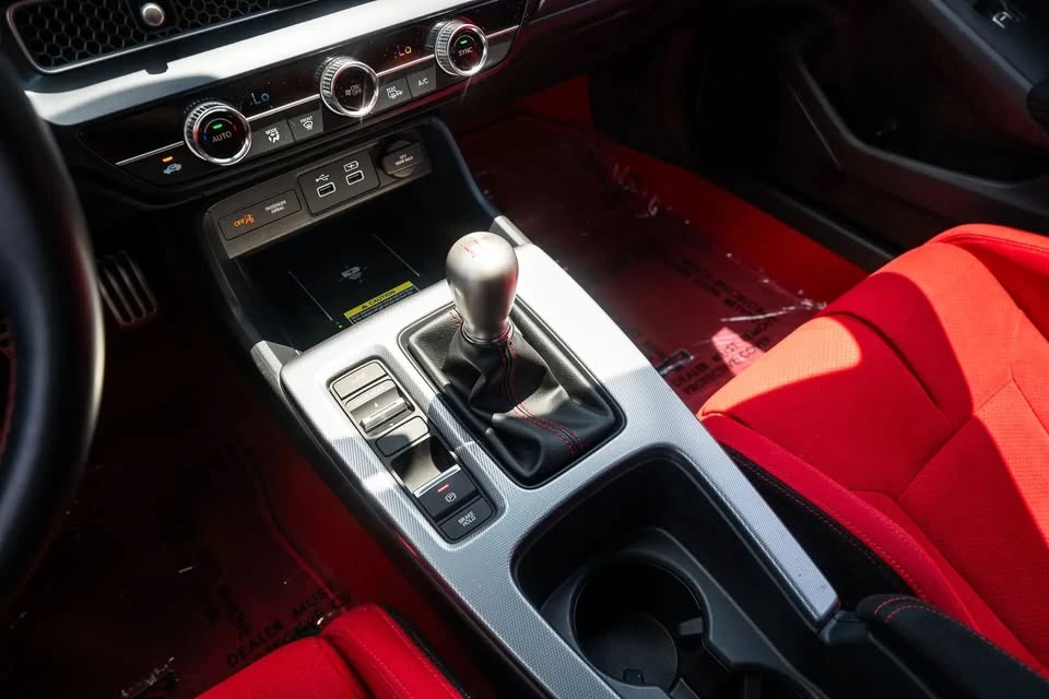 2024 Honda FL5 Civic Type R - Image 17 of 20