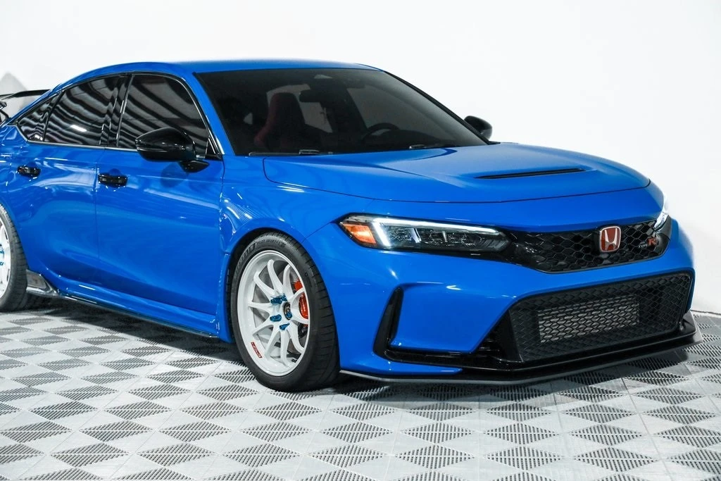 2024 Honda FL5 Civic Type R - Image 8 of 21