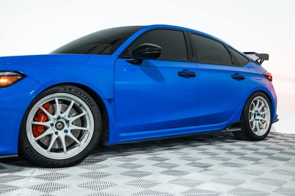 2024 Honda FL5 Civic Type R - Image 13 of 21
