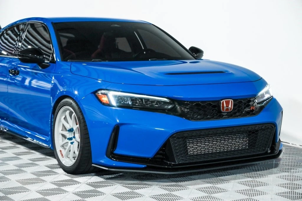 2024 Honda FL5 Civic Type R - Image 9 of 21