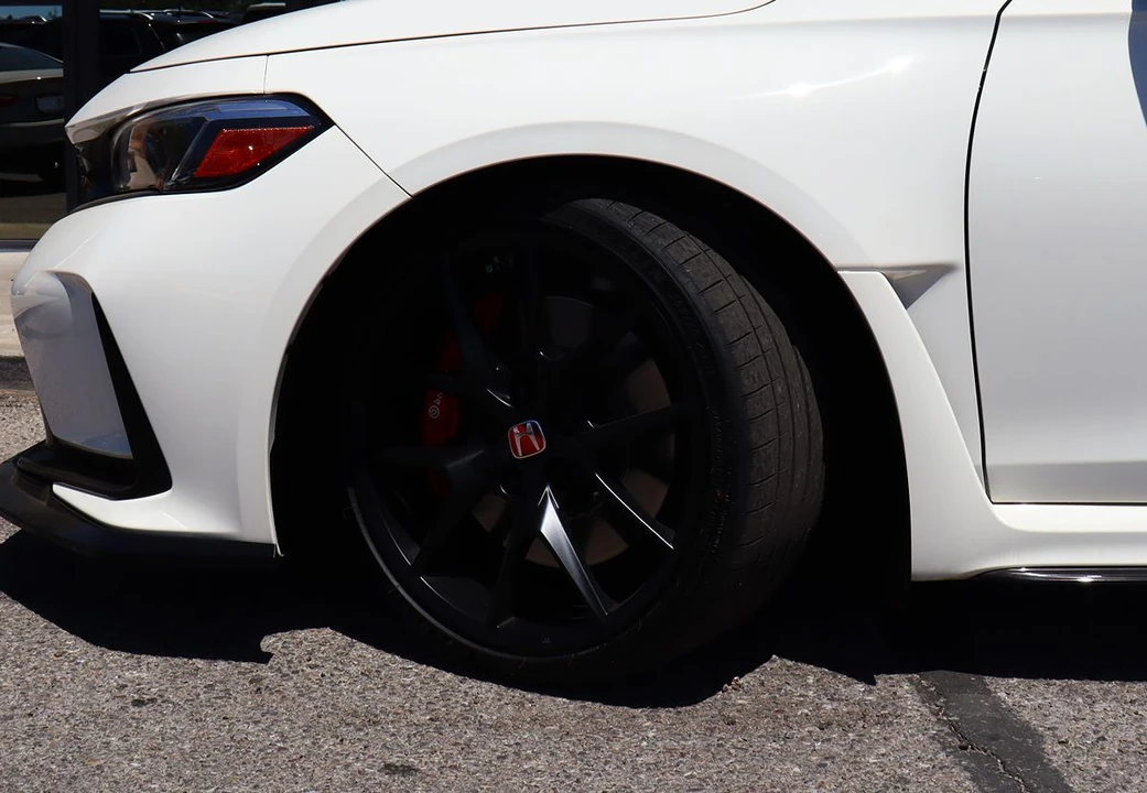 2024 Honda FL5 Civic Type R - Image 6 of 31