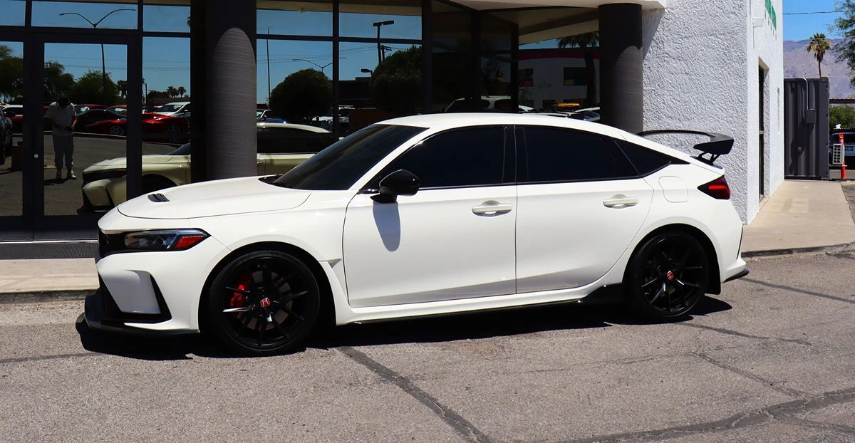 2024 Honda FL5 Civic Type R - Image 9 of 31