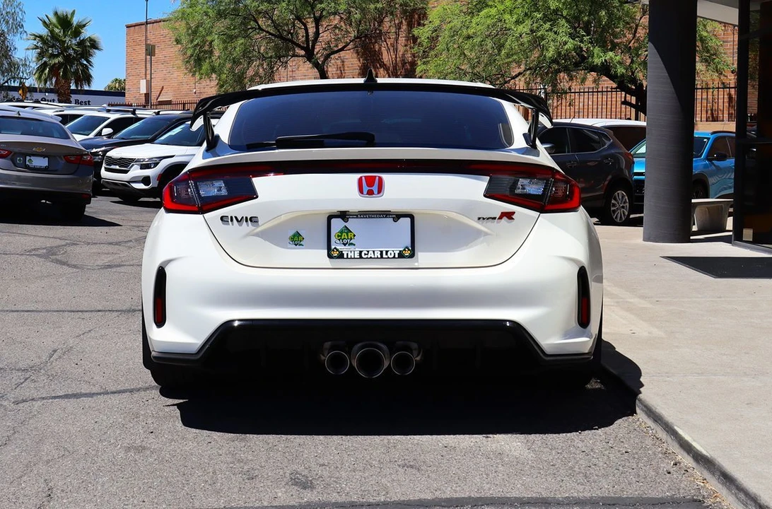 2024 Honda FL5 Civic Type R - Image 13 of 31