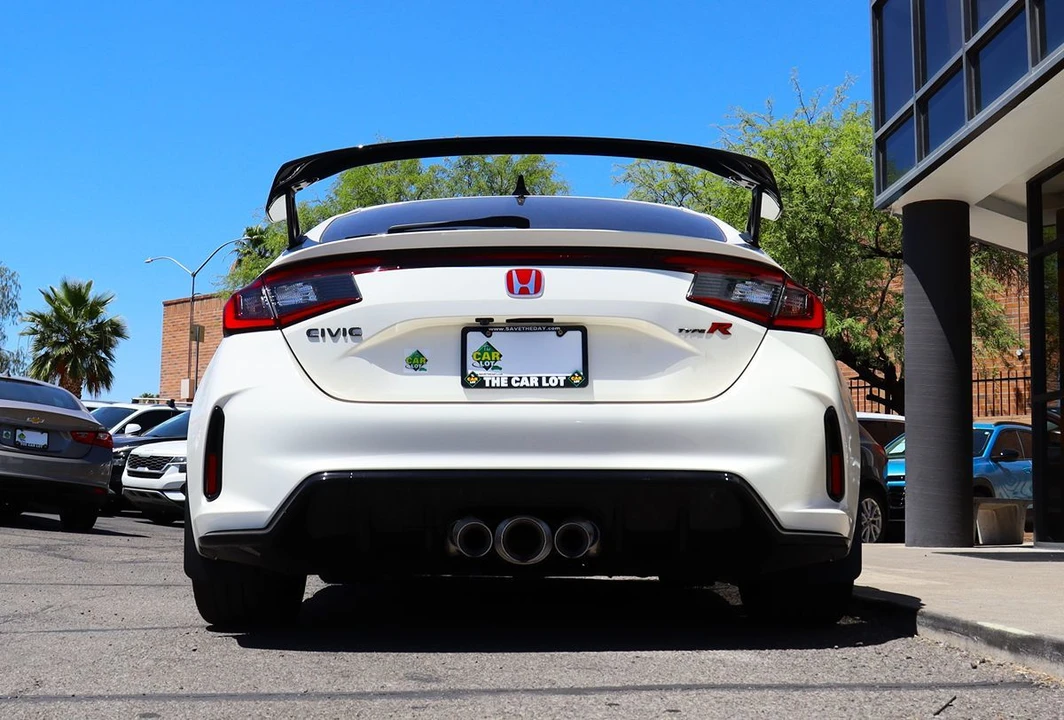 2024 Honda FL5 Civic Type R - Image 14 of 31