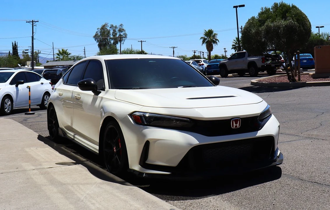 2024 Honda FL5 Civic Type R - Image 17 of 31