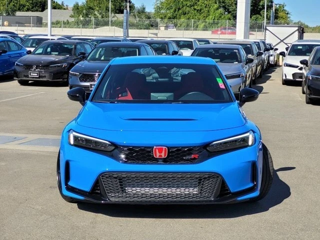 2024 Honda FL5 Civic Type R - Image 2 of 12