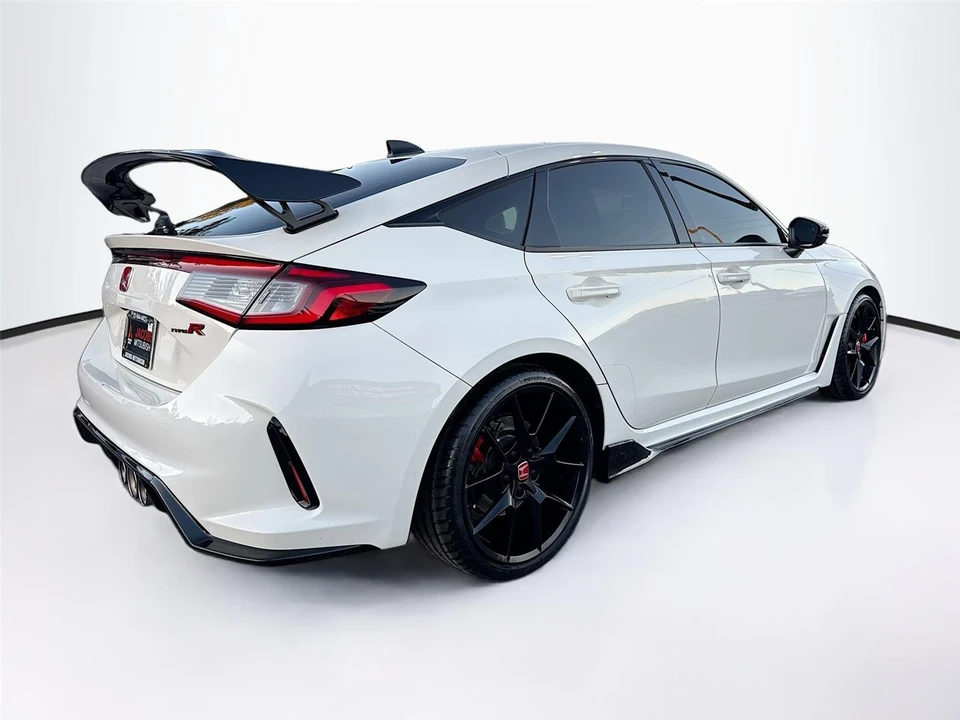2024 Honda FL5 Civic Type R - Image 7 of 21