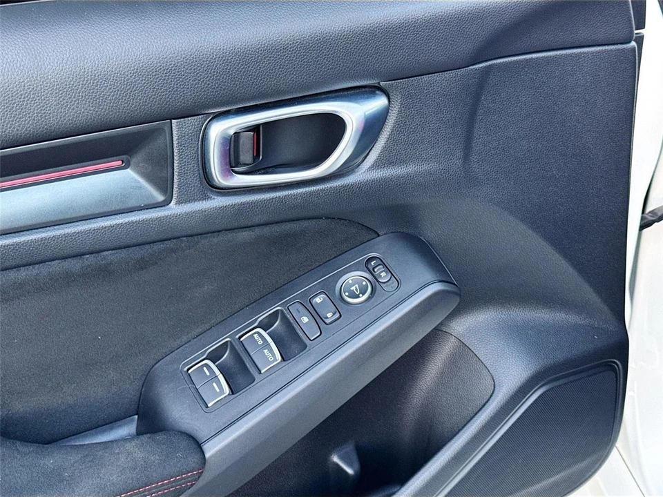 2024 Honda FL5 Civic Type R - Image 16 of 21