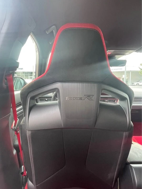 2024 Honda FL5 Civic Type R - Image 10 of 10