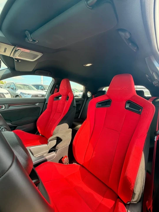 2024 Honda FL5 Civic Type R - Image 13 of 15