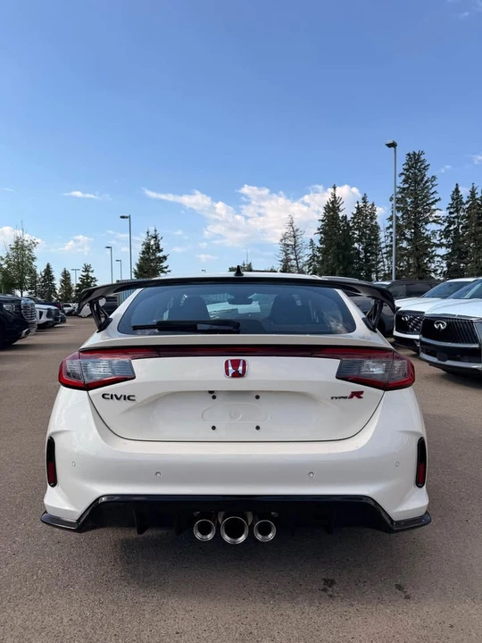 2024 Honda FL5 Civic Type R - Image 5 of 15