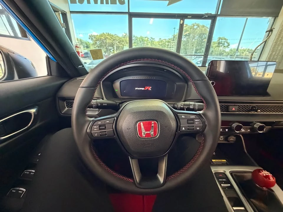 2024 Honda FL5 Civic Type R - Image 9 of 9