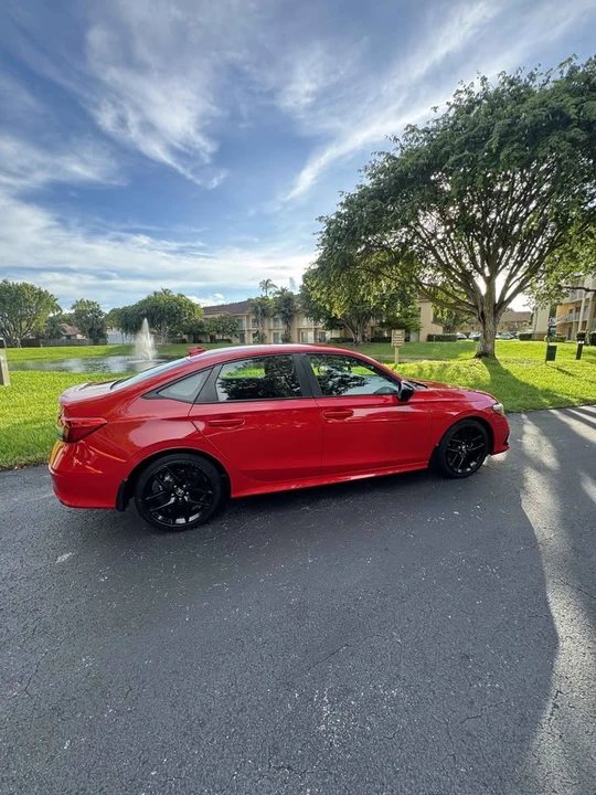 2024 Honda FL5 Civic Type R - Image 9 of 20