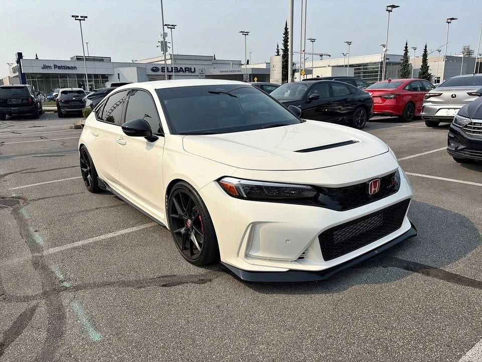 2024 Honda FL5 Civic Type R - Image 1 of 11