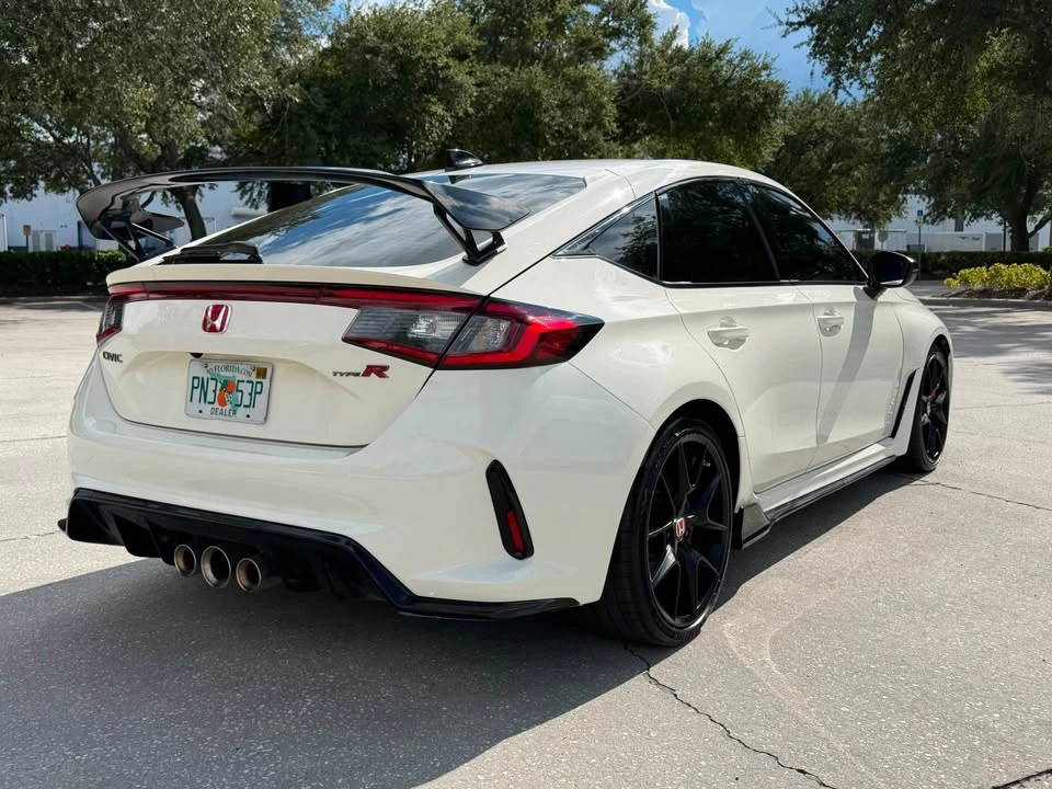 2024 Honda FL5 Civic Type R - Image 6 of 20