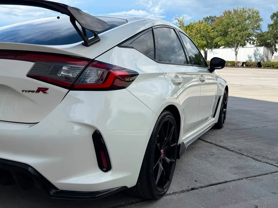 2024 Honda FL5 Civic Type R - Image 8 of 20