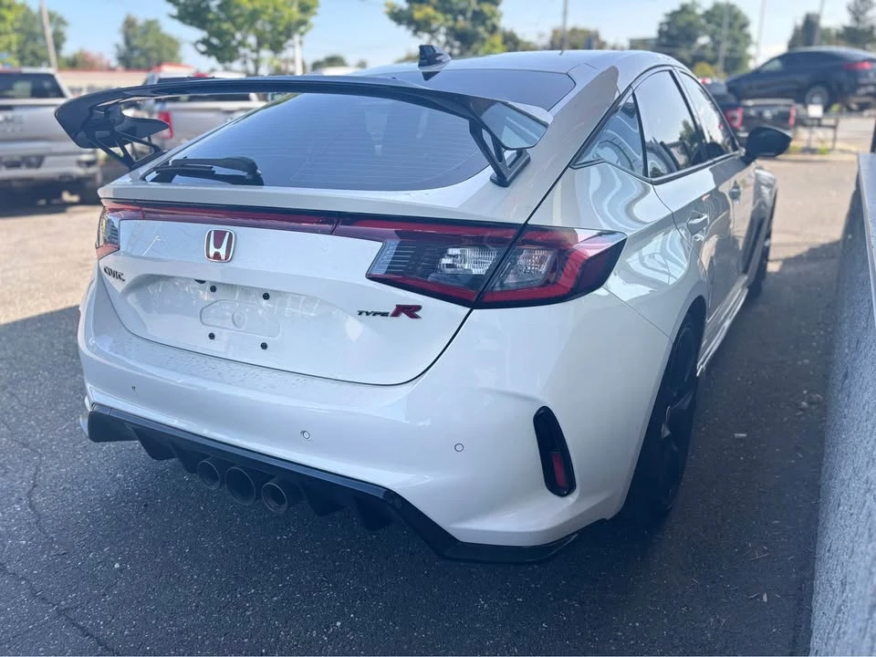 2024 Honda FL5 Civic Type R - Image 3 of 10