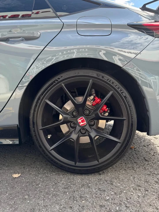 2024 Honda FL5 Civic Type R - Image 8 of 9