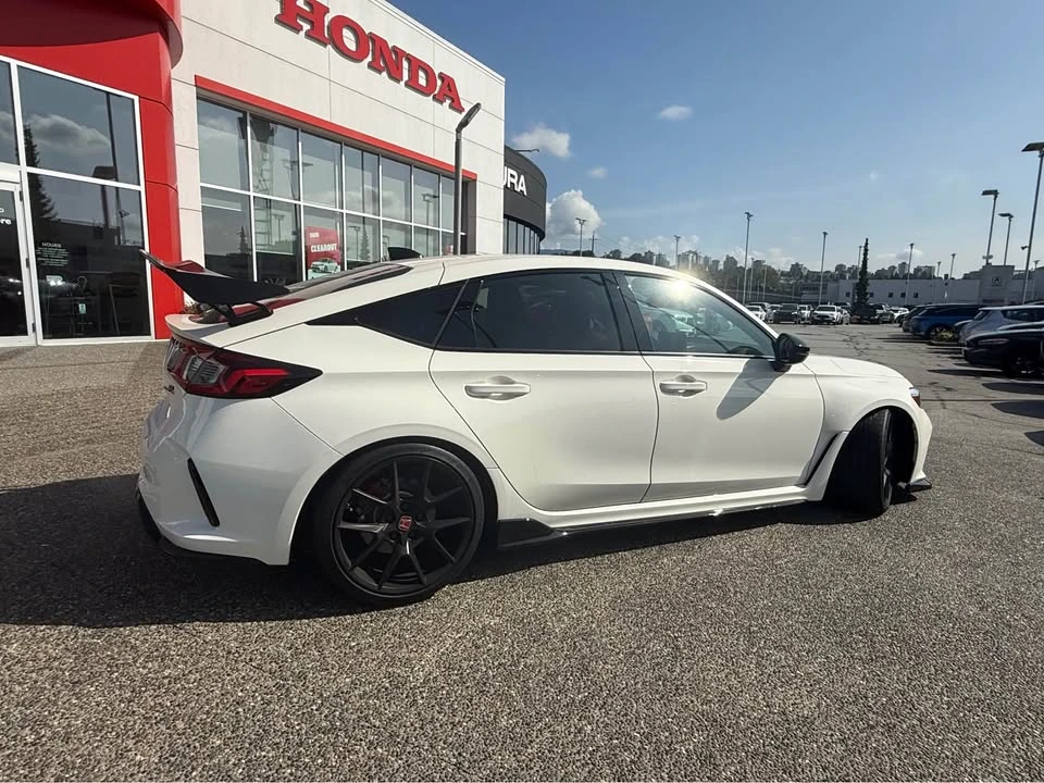 2024 Honda FL5 Civic Type R - Image 4 of 14