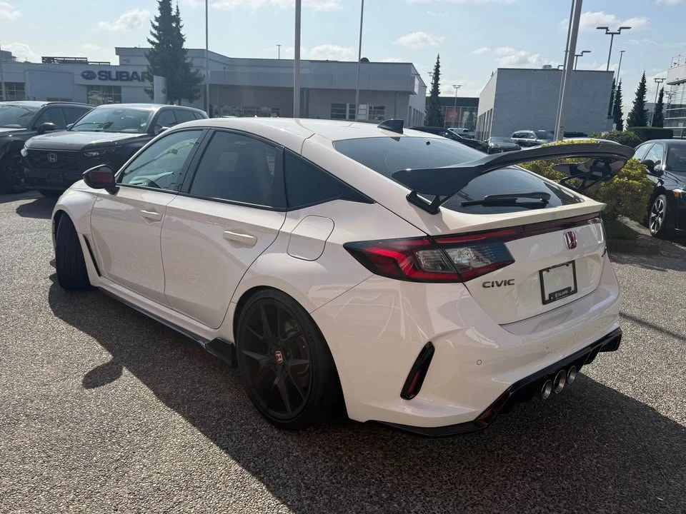 2024 Honda FL5 Civic Type R - Image 5 of 12