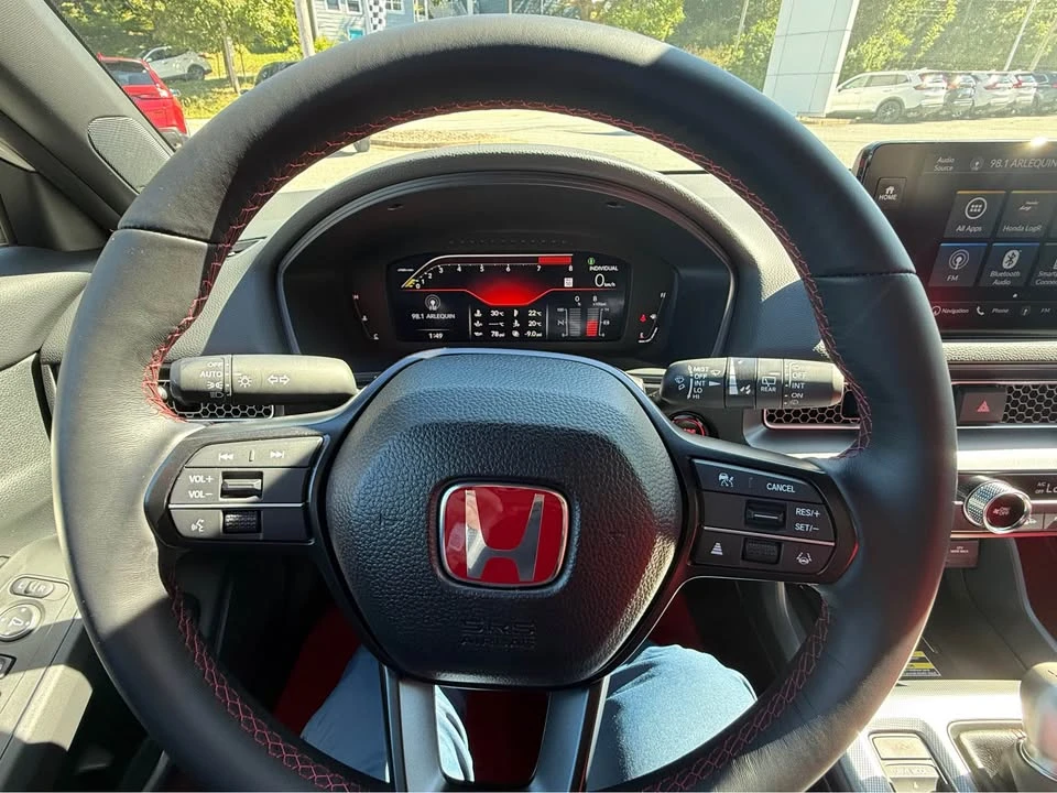 2024 Honda FL5 Civic Type R - Image 11 of 16