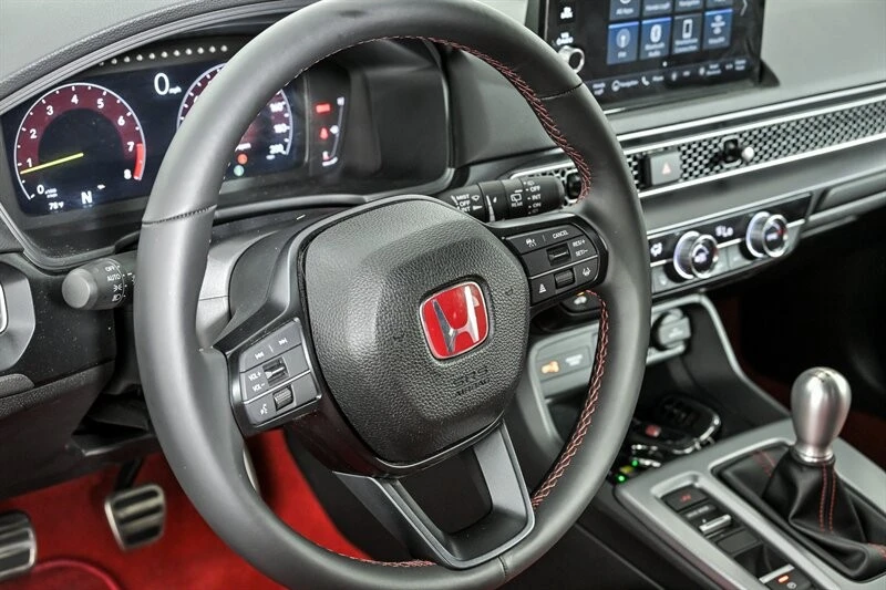 2024 Honda FL5 Civic Type R - Image 19 of 29