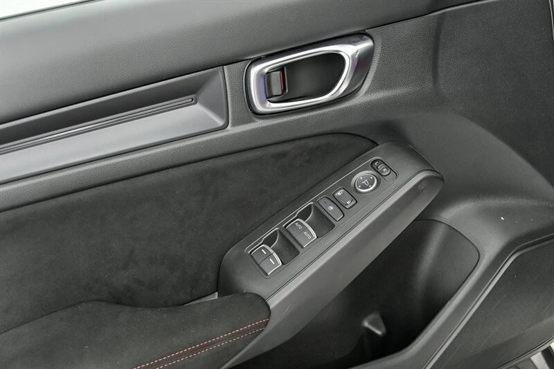 2024 Honda FL5 Civic Type R - Image 13 of 29