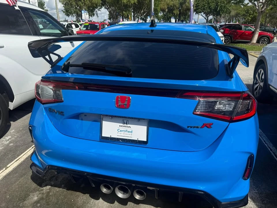 2024 Honda FL5 Civic Type R - Image 11 of 11