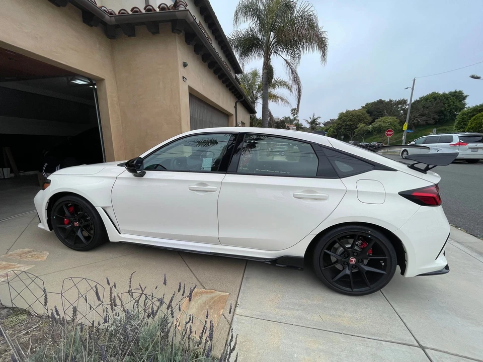 2024 Honda FL5 Civic Type R - Image 3 of 8
