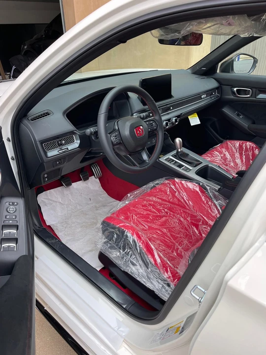 2024 Honda FL5 Civic Type R - Image 6 of 8