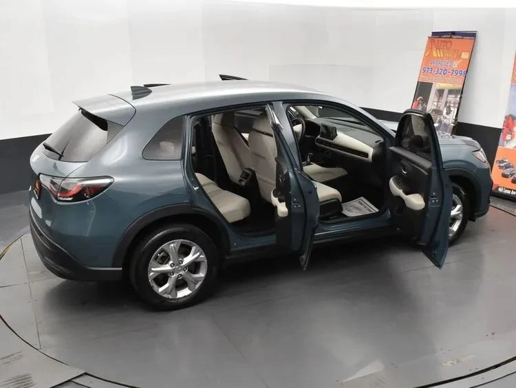 2024 Honda HR-V 3rd Gen - Image 6 of 12