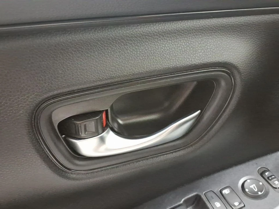 2024 Honda HR-V 3rd Gen - Image 15 of 21