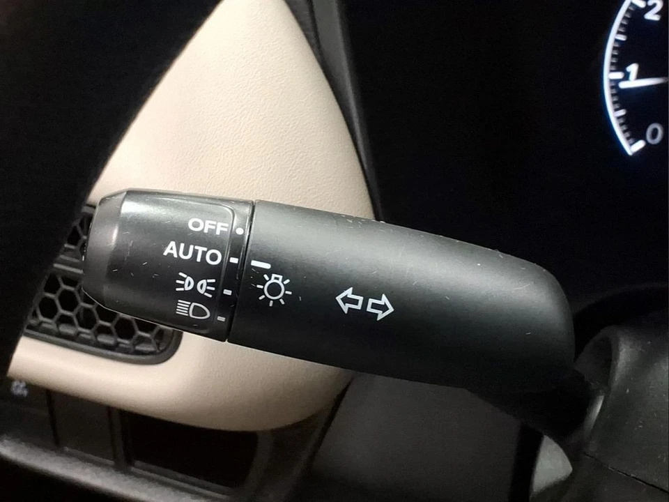 2024 Honda HR-V 3rd Gen - Image 18 of 21