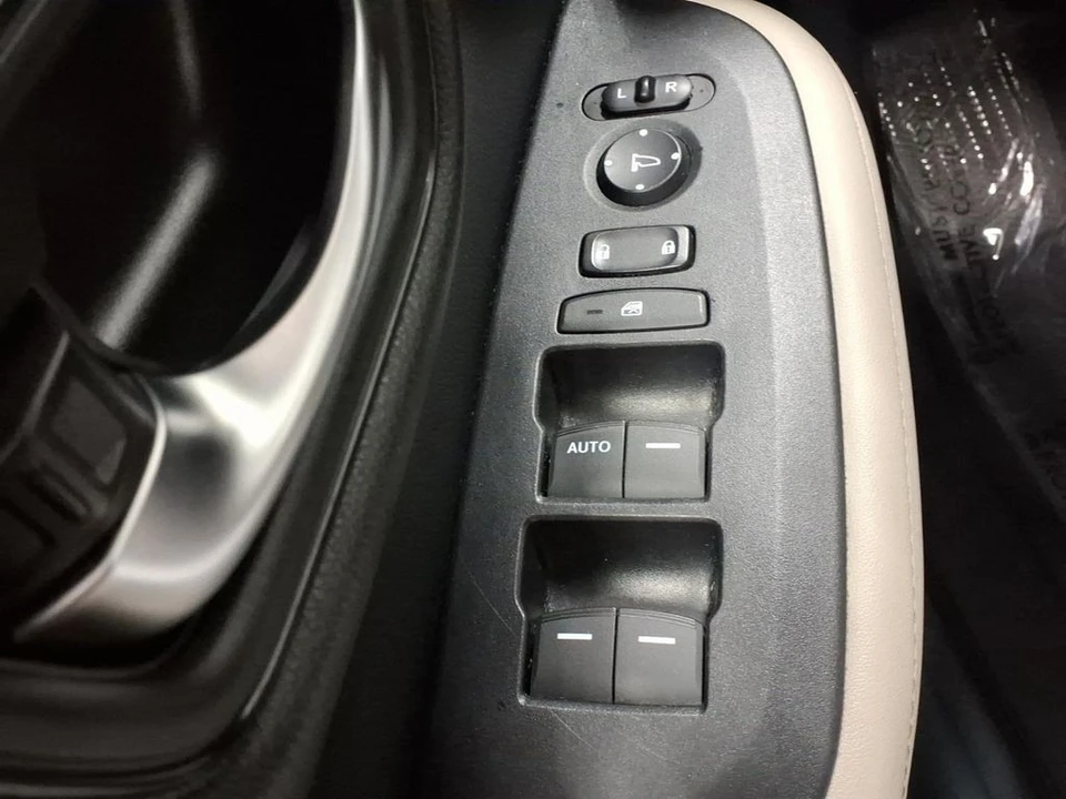 2024 Honda HR-V 3rd Gen - Image 16 of 21