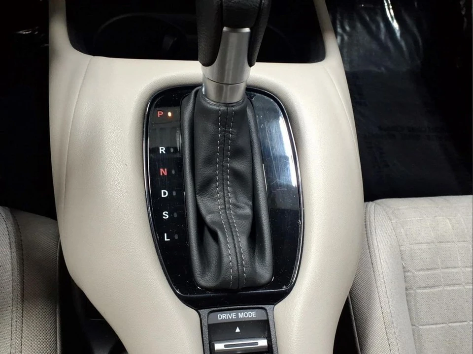 2024 Honda HR-V 3rd Gen - Image 12 of 21