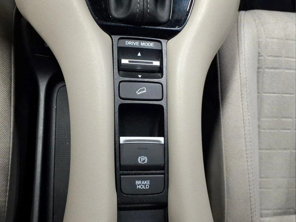 2024 Honda HR-V 3rd Gen - Image 13 of 21