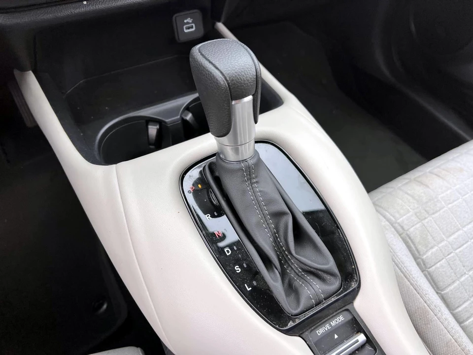 2024 Honda HR-V 3rd Gen - Image 16 of 21