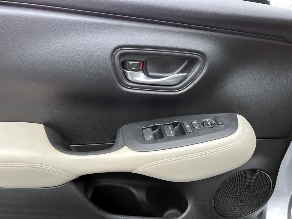 2024 Honda HR-V 3rd Gen - Image 10 of 21