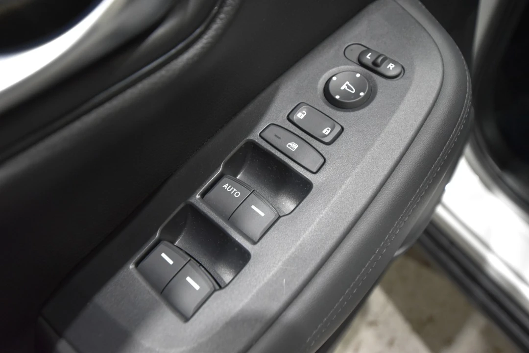 2024 Honda HR-V 3rd Gen - Image 14 of 21