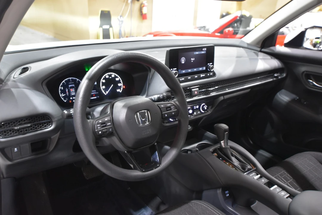 2024 Honda HR-V 3rd Gen - Image 16 of 21