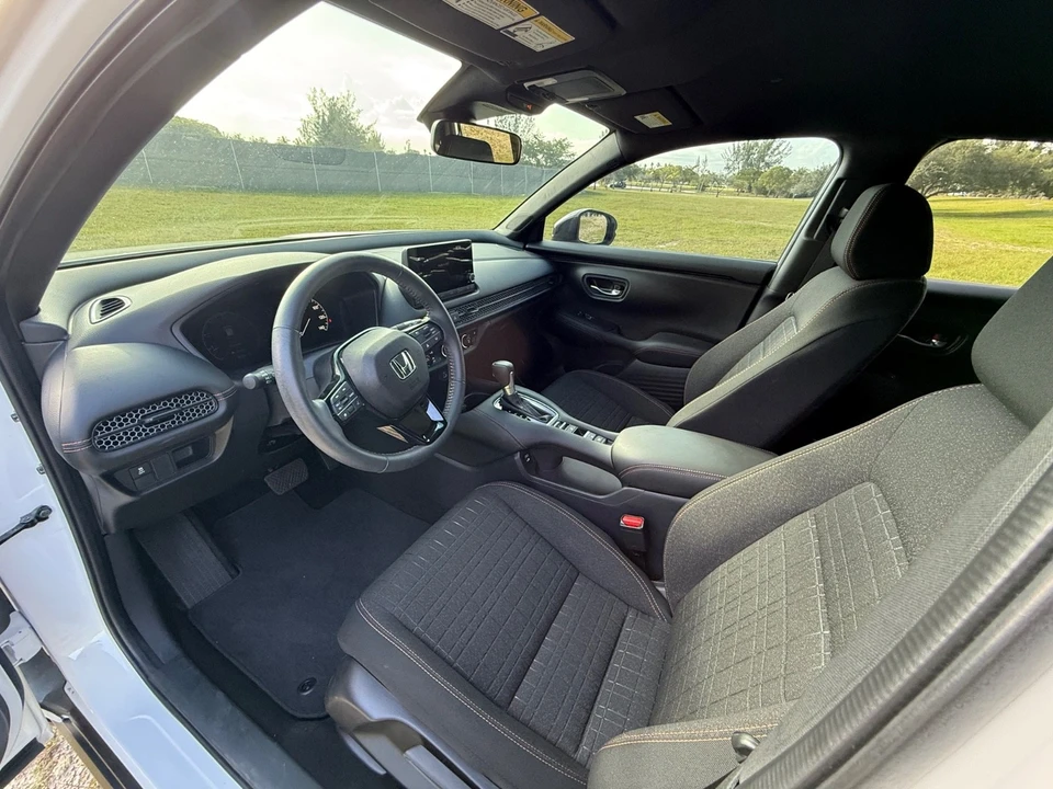 2024 Honda HR-V 3rd Gen - Image 17 of 21