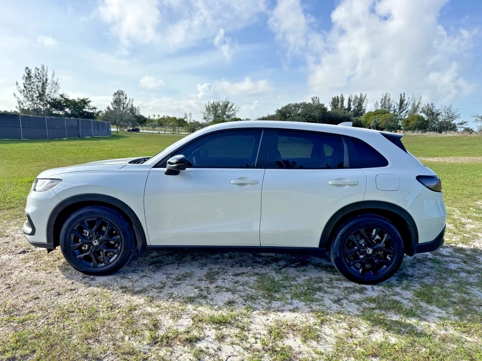 2024 Honda HR-V 3rd Gen - Image 13 of 21