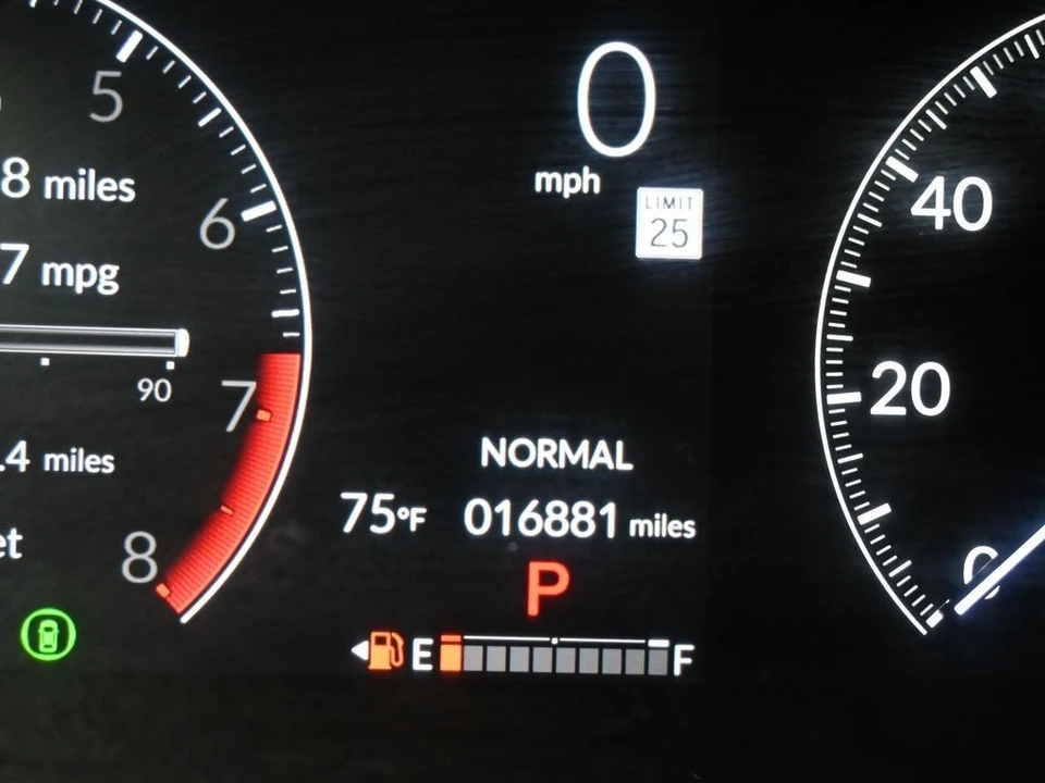2024 Honda HR-V 3rd Gen - Image 16 of 21