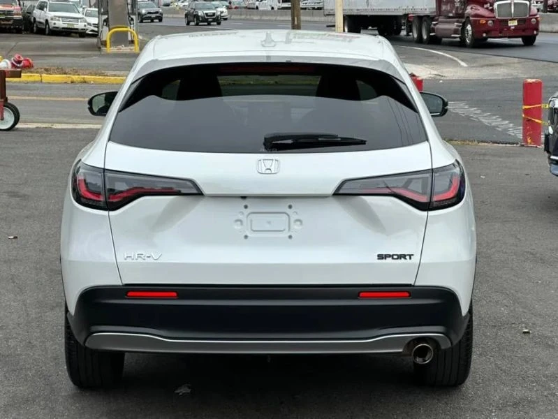2024 Honda HR-V 3rd Gen - Image 11 of 12