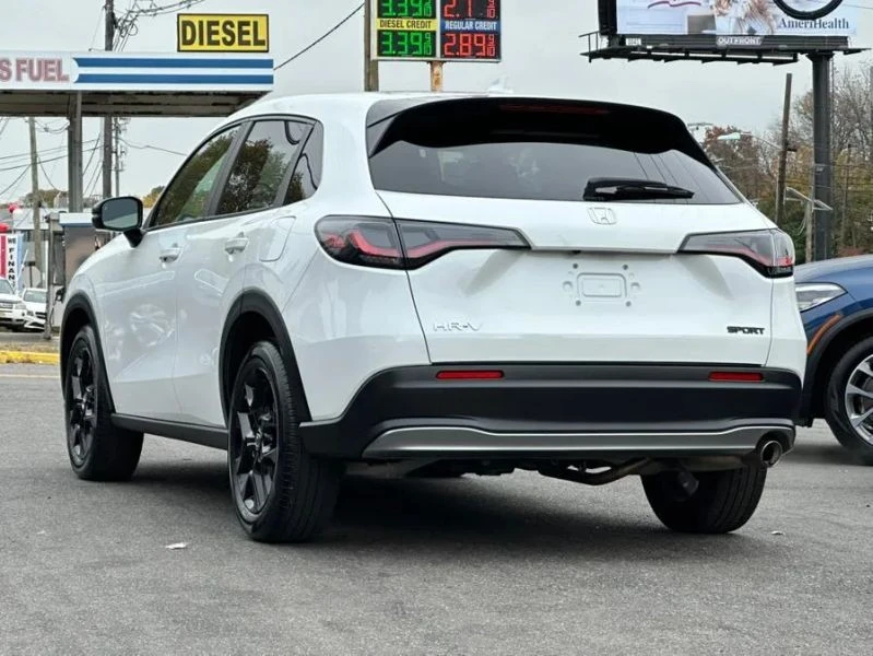 2024 Honda HR-V 3rd Gen - Image 6 of 12