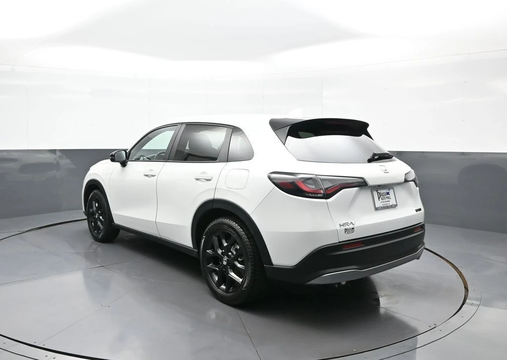 2024 Honda HR-V 3rd Gen - Image 8 of 21