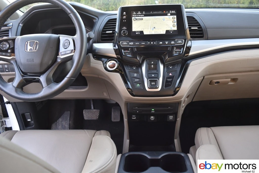 2024 Honda Odyssey - Image 15 of 21