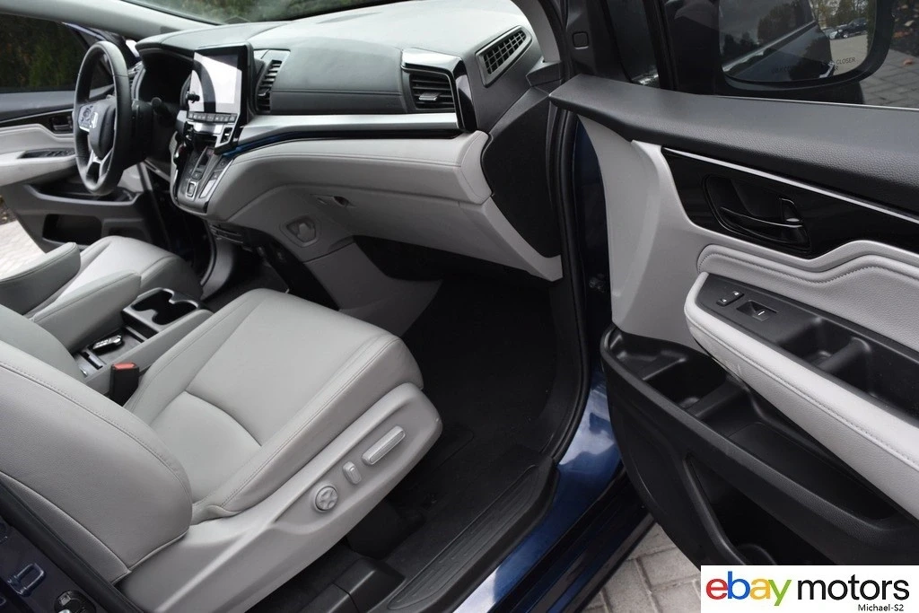 2024 Honda Odyssey - Image 17 of 21