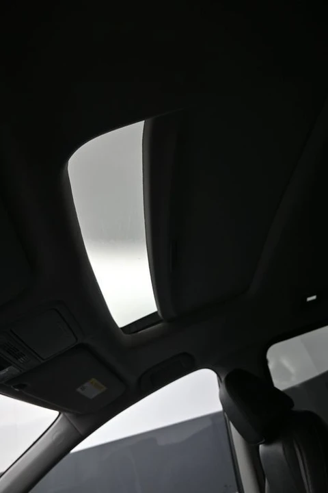 2024 Honda Odyssey - Image 18 of 31