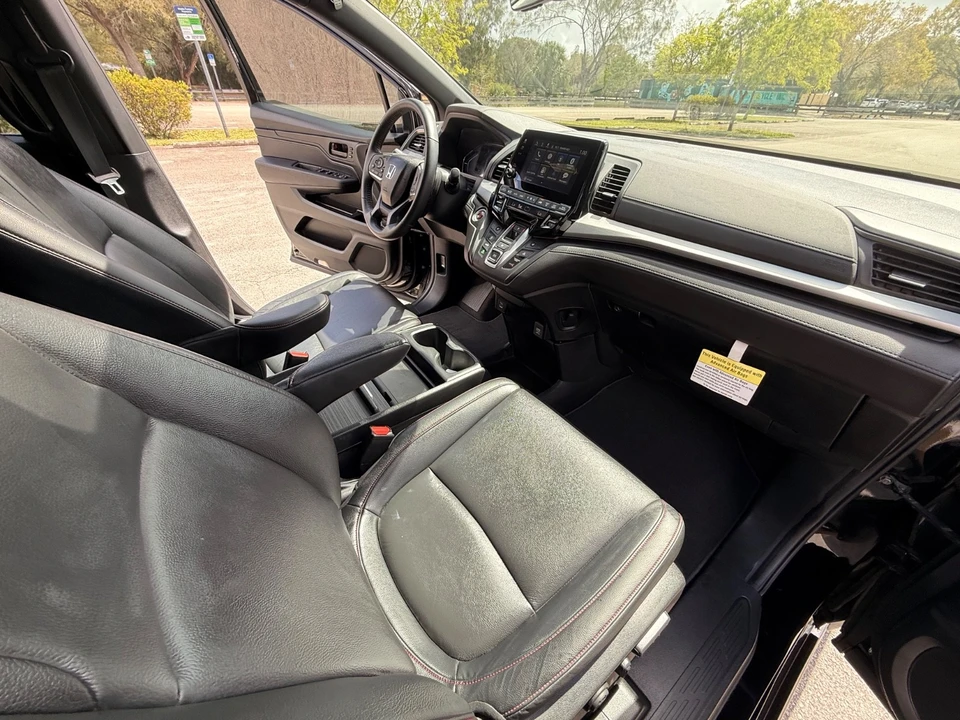 2024 Honda Odyssey - Image 20 of 21